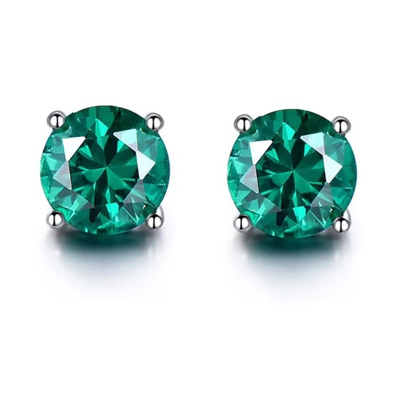 9.25 Sterling Silver & Faceted Emerald Green Moissanite Stud Earrings 1.5ct
